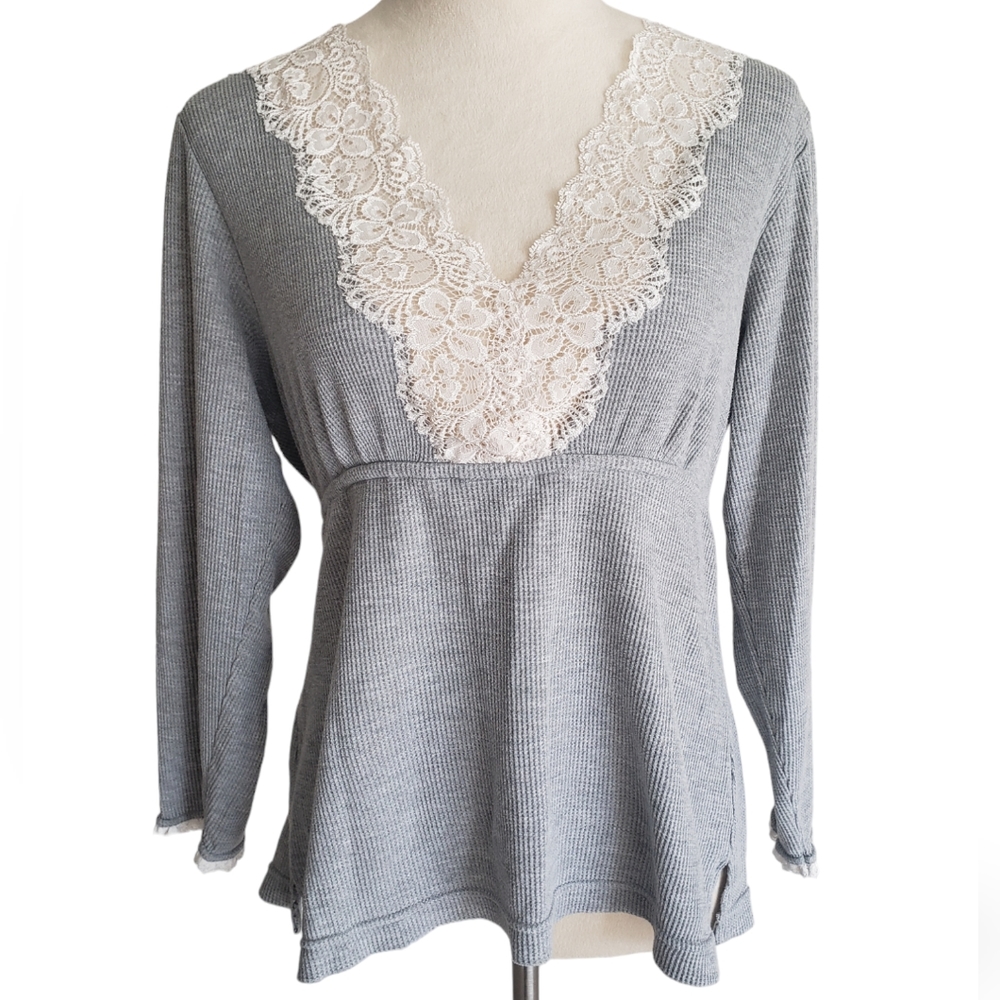 Oscar De La Renta Pink Label Gray Lace VNeck Sweater Size M